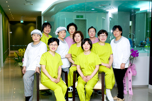 ���̺����������